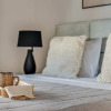 Отель Sanders Crystal - Cozy 1-bdr Apt w City View, фото 2