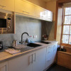 Отель Central Edinburgh Studio Flat, фото 9
