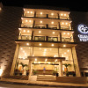 Отель Grand Fifty Suites, фото 1