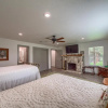 Отель Down River Haus Ld 727 Home, фото 6