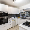 Отель Two Bedroom Apt Close To Chatswood With Parking, фото 4