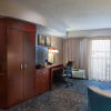 Отель Courtyard by Marriott Fayetteville, фото 4