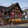 Отель Swiss-Chalet Merlischachen - Historik Chalet-Hotel Lodge, фото 1