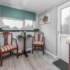 Отель Immaculate 4-bed House in Colchester, фото 10
