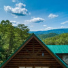 Отель Cades Cove by AvantStay Treetop Haven in Smokey Mountains w Hot Tub Game Room Home Theatre, фото 24