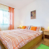 Отель Inviting Apartment in Vinkuran near Sea, фото 3