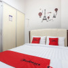Отель RedDoorz near Taman Flora, фото 11