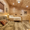 Отель Cub Path Lodge - Luxurious 5/5 With Theatre Room And Mountain Views! 5 Bedroom Cabin by RedAwning, фото 14