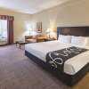 Отель La Quinta Inn & Suites by Wyndham Waxahachie, фото 4