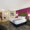 Отель La Quinta Inn & Suites by Wyndham Columbus MS, фото 6