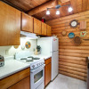 Отель 17MBR - Log Cabin - BBQ - Pets Ok - WiFi - Sleeps 8, фото 11