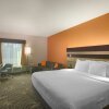 Отель La Quinta Inn & Suites by Wyndham Branson, фото 33