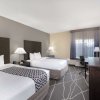 Отель La Quinta Inn & Suites by Wyndham Houston Energy Corridor, фото 26