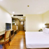 Отель St. James Hotel, фото 7