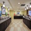 Отель Hampton Inn & Suites Pensacola/Gulf Breeze, фото 28