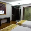 Отель ZhongQiao Hotel, фото 2