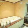 Отель Luxurious 2 Bedroom SCBD Suites Apartment By Travelio, фото 10