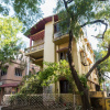 Отель OYO 10110 Gallivaant Guest House, фото 1