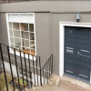 Отель Modern Main Door Apt in the Heart of Edinburgh, фото 1