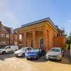Отель The Clapham - Captivating 2bdr With Garden Parking, фото 1