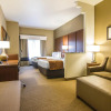 Отель Comfort Suites Marshall, фото 7