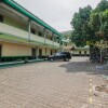 Отель RedDoorz Plus near Alun Alun Kejaksan Cirebon, фото 11