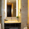 Отель QueenSir International Hotel, фото 9