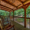 Отель Hidden Pond - 2 Br Cabin, фото 3
