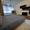 Отель Brand new 1 bedroom studio flat, фото 2