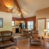 Отель Mt. Columbia Chalet at Creekside Chalets - 3 Br Cabin, фото 2