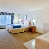 Отель Holiday Inn Express & Suites Tacoma, an IHG Hotel, фото 14