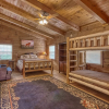Отель Cowboy Hideout - 2 Br Cabin, фото 2