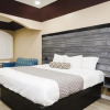 Отель Sapphire Inn & Suites, фото 7