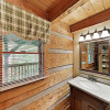 Отель Serenity Ridge: Deluxe W/ Hot Tub & Pool Table 3 Bedroom Cabin, фото 1