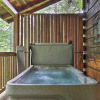 Отель Romantic Gatlinburg Cabin w/ Hot Tub & Pool Access, фото 12