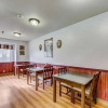 Отель GuestHouse Inn & Suites Sutherlin, фото 9
