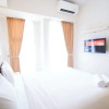 Отель Nice And Modern Studio At Benson Supermall Mansion Apartment, фото 14