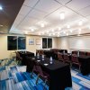 Отель Holiday Inn Express & Suites Bellevue, an IHG Hotel, фото 17