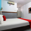 Отель Surya Putri by RedDoorz, фото 4