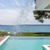 Отель Villa Sea Star - seafront beach with 80m2 pool, фото 4