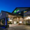 Отель Holiday Inn Express & Suites Everett, an IHG Hotel, фото 1