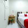 Отель RedDoorz @ Rose House Simpang Pemda Medan Selayang, фото 4