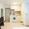 Отель Colors Ewha Seoul Apartment, фото 16