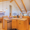 Отель Bearfoot Bungalow, фото 18