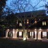 Отель Chitchareune Muangluang Hotel в Луангпхабанге