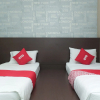 Отель Super OYO 89930 Golden Guest House, фото 17