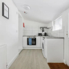 Отель Tropical Apartment, 10 min from Blackpool tower, outside space, sleeps 12, фото 7