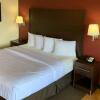 Отель Quality Inn & Suites I-10 near Fiesta Texas, фото 4