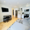 Отель Chic Two Bedroom Downtown Condo, фото 9