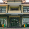 Отель OYO 1740 Tekmira Residence Supratman Syariah, фото 21